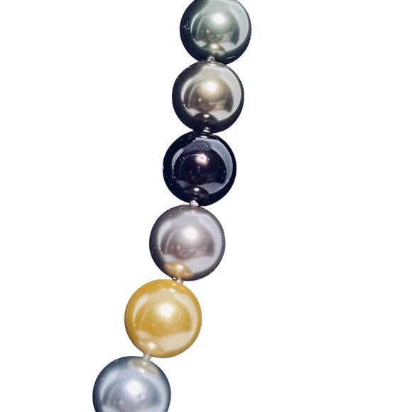 Kenneth Jay Lane Multicolor Glass Pearl Hand-Knotted Necklace (6017) - Picture 5 of 9